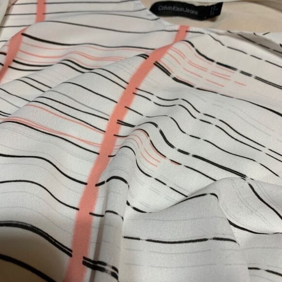 Calvin Klein Jeans Top Sheer V Neck Short Sleeved Stripes Hi Lo Blouse Small - Picture 6 of 7
